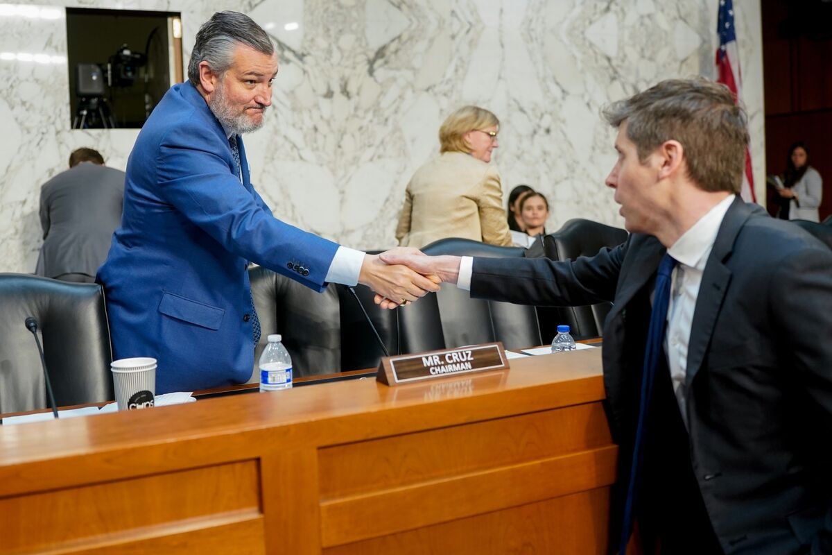 Draft Senate Bill Waives Federal Rules on AI Companies During Testing