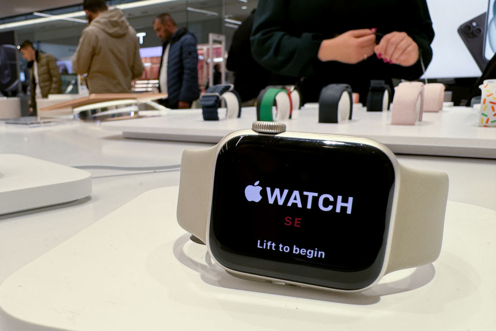 The Apple Watch gets FDA approval for use in clinical trials thumbnail
