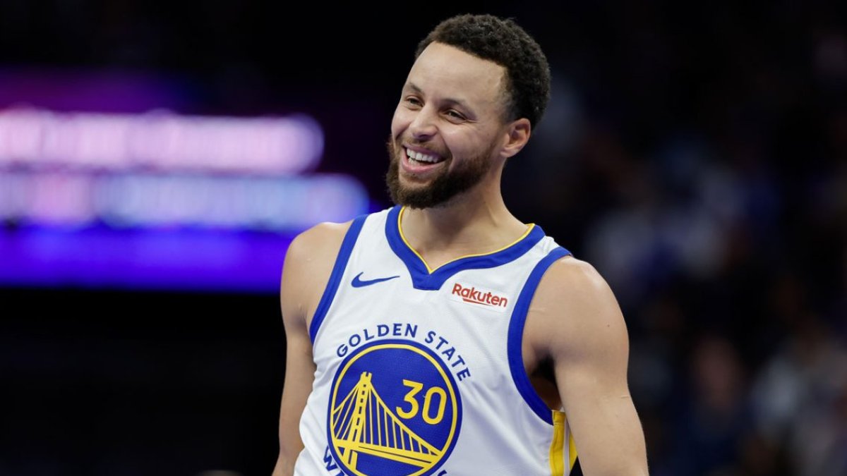Steph, Warriors agree to one-year, reported $62.6M extension