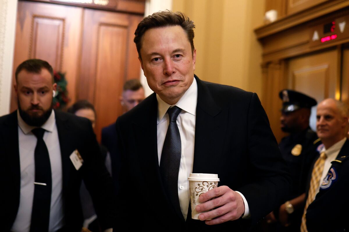 Musk Accused by SEC of Cheating Twitter Investors Out of Millions