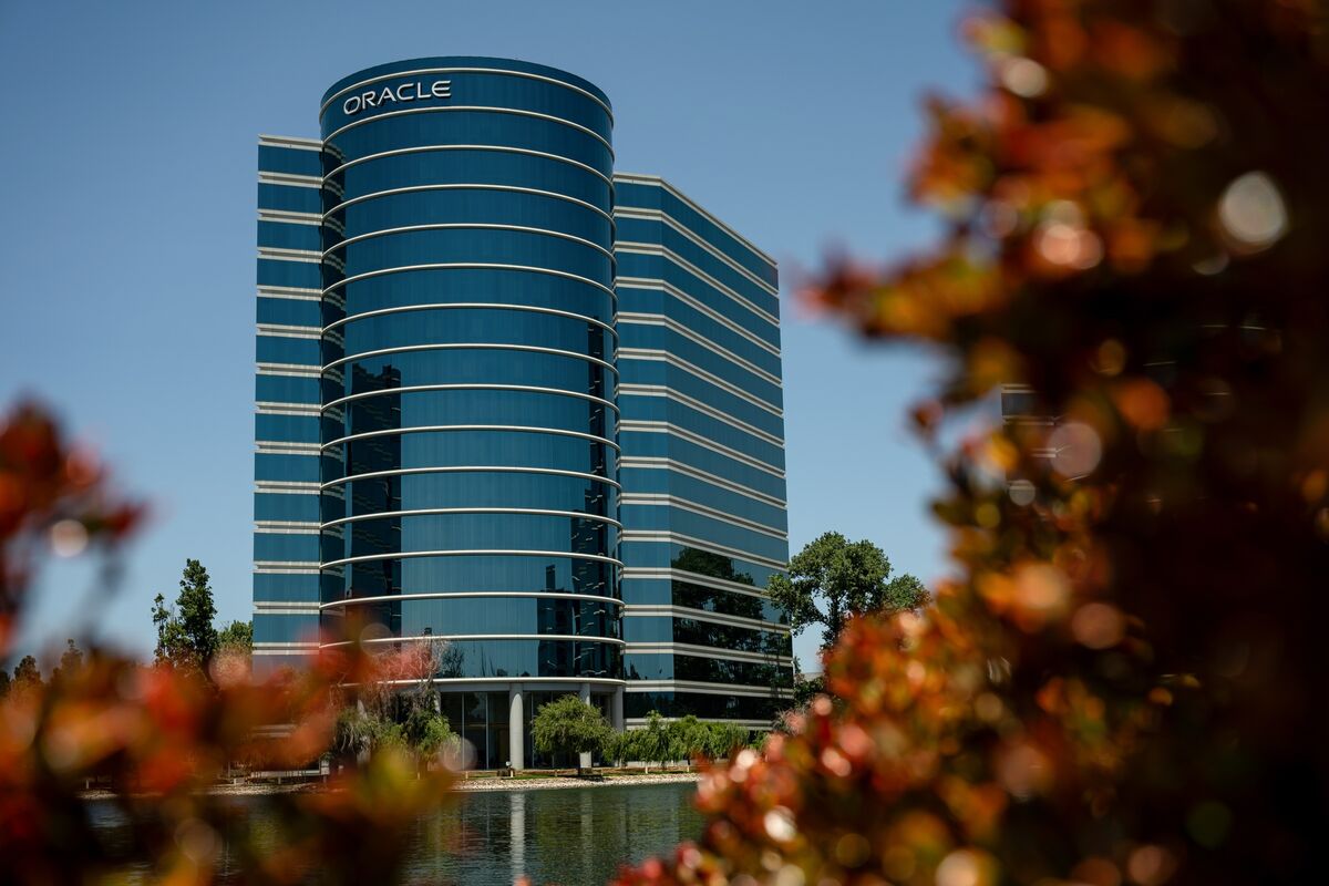 Oracle Rallies After Saying AI Cloud Gross Margin Can Be 35%