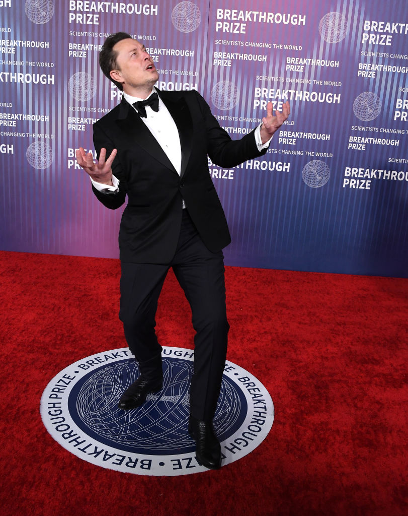 Tesla lays off charging team thumbnail