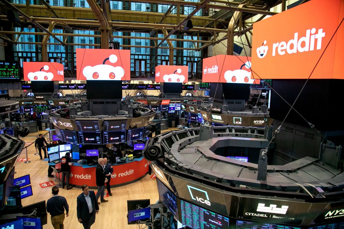 Reddit Lands Content Partnerships With NFL, NBA, MLB