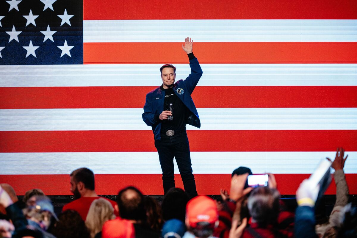 Musk Says He’ll Scale Back Political Spending in Blow to GOP