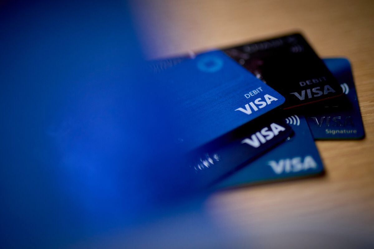 Visa Earnings Top Estimates as Consumers Keep Spending on Cards