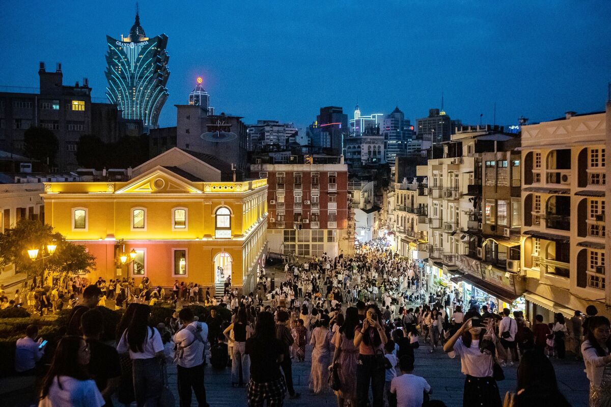 Macau Gaming Revenue Beats Expectations Ahead of Golden Week