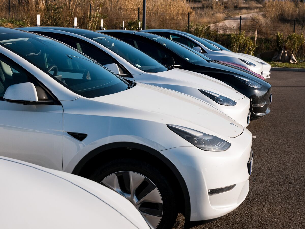 Tesla Sales Fall 45% in Europe as Rivals’ EV Registrations Soar