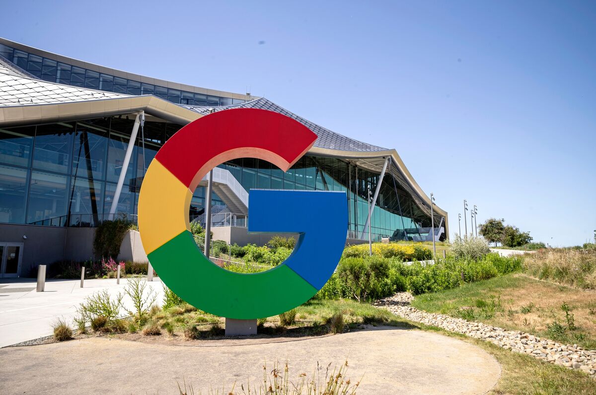 Alphabet Is ‘Most Valuable Company’ on AI Strength, Moffett Says