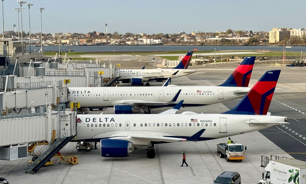 Delta Strips Engines Off New Airbus Jets to Overcome US Shortage