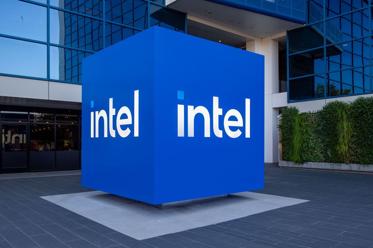 Intel to Announce Plans This Week to Cut Over 20% of Staff