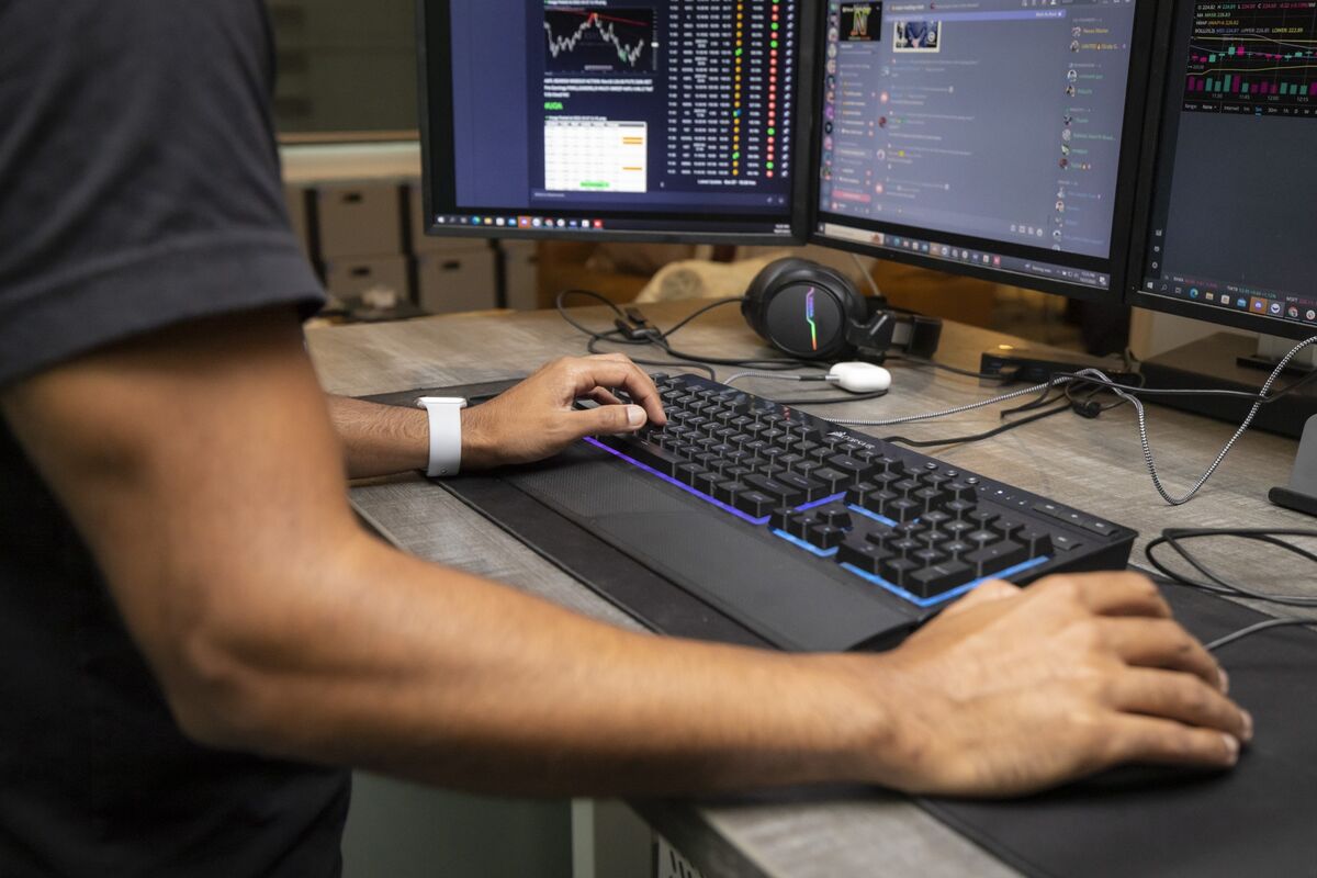 Day-Trader Spirits Prove Hard to Kill at Market’s Riskiest Edges